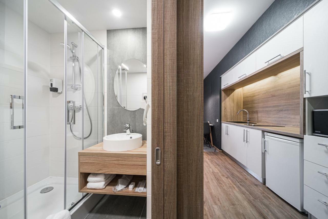 Amarant Apart Hotel By Chm Kiew Exterior foto